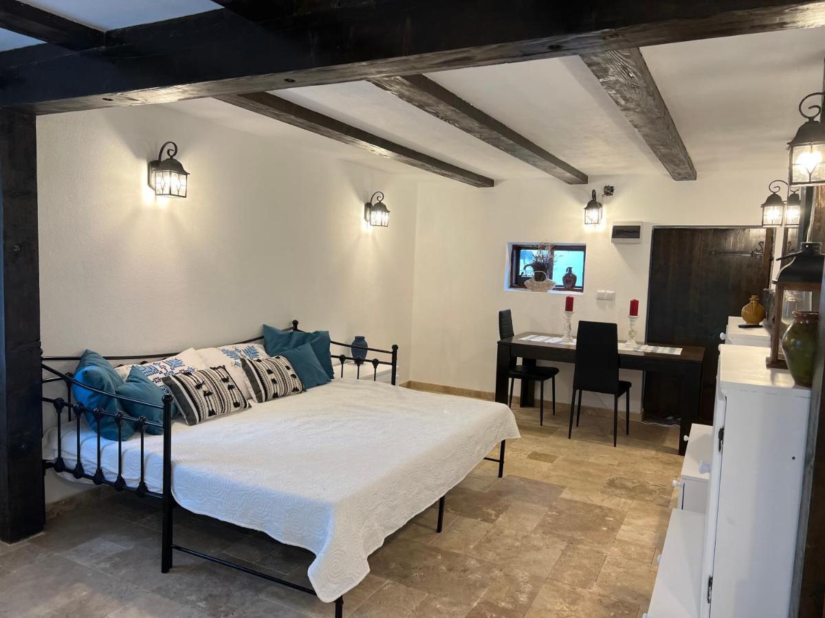 Casa De Vacanta Traditionala La Fanar Country house