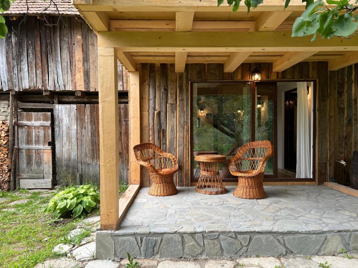 Casa De Vacanta Traditionala La Fanar Country house
