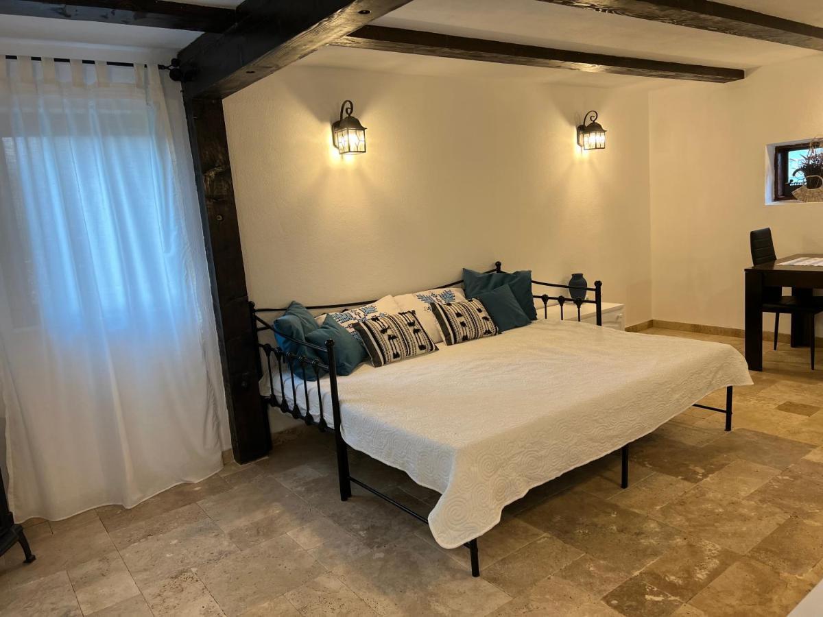 Casa De Vacanta Traditionala La Fanar Country house Schiulesti