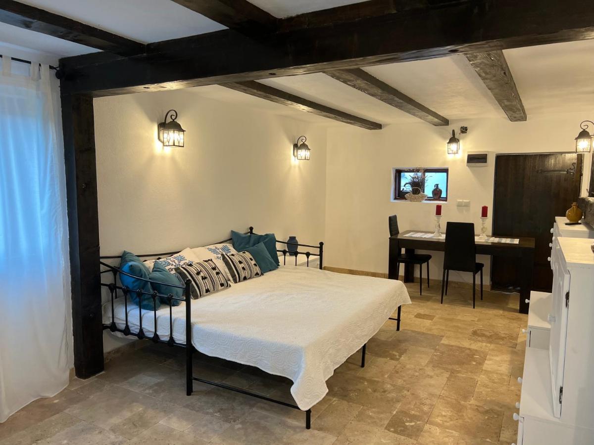 Casa De Vacanta Traditionala La Fanar Country house